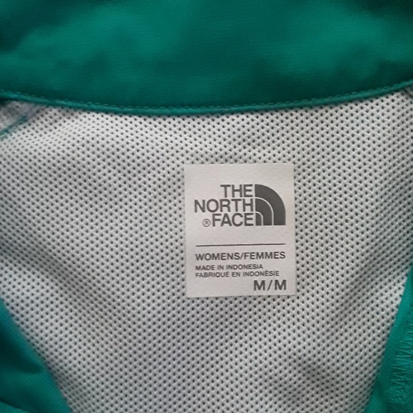The North Face Jacket (women's) - Picture 7 of 8